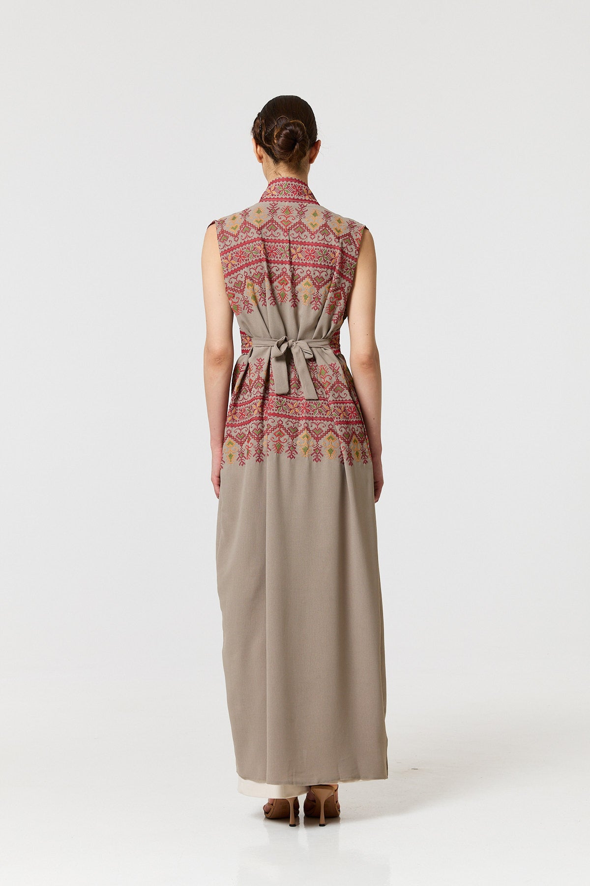 Tazkia Kaftan - Grey