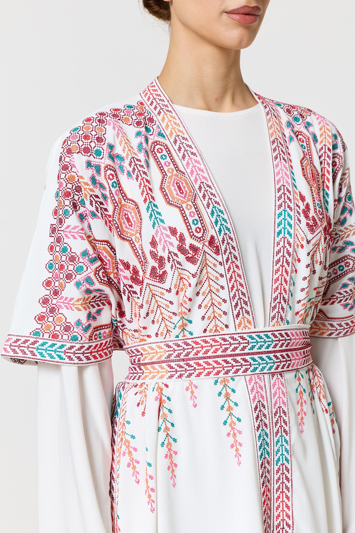 Thanaa Kaftan - White