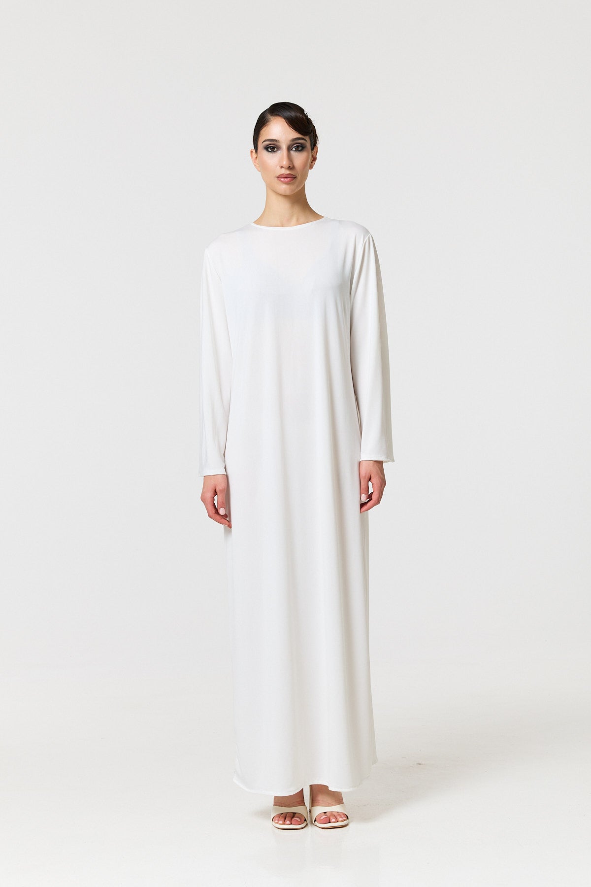 Thanaa Kaftan - White
