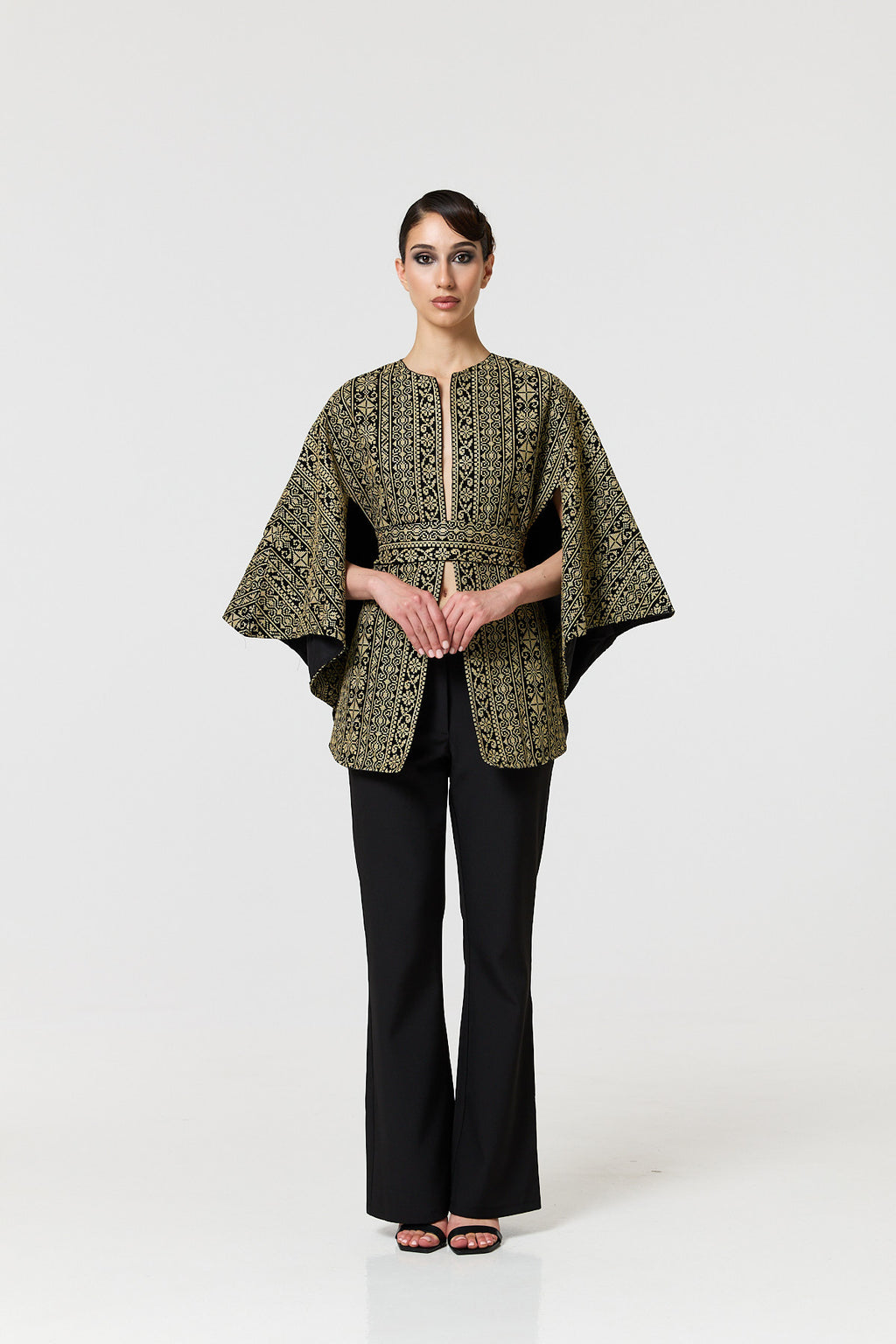 Tulin Cape - Black & Gold