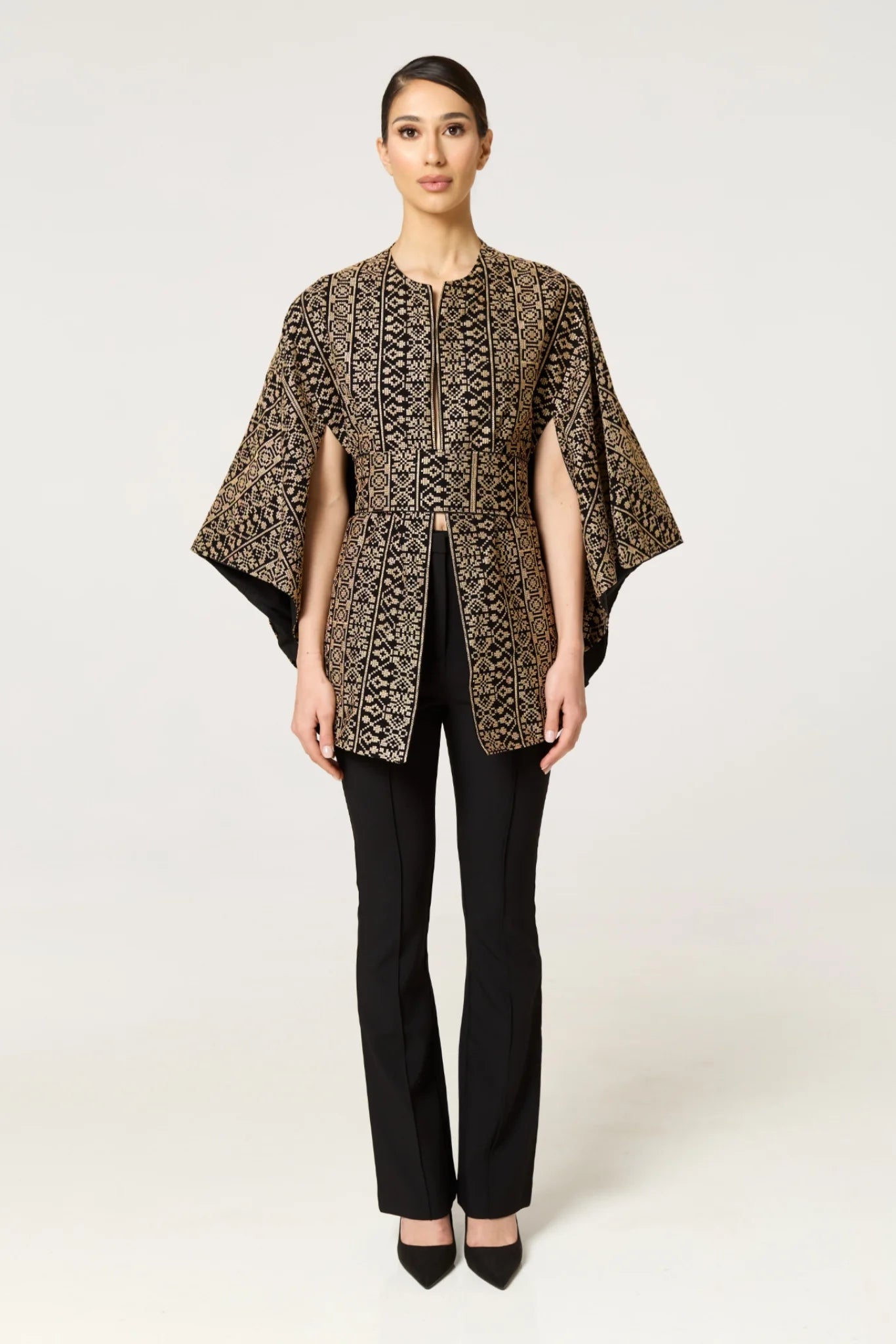 Tarab Cape - Gold & Black