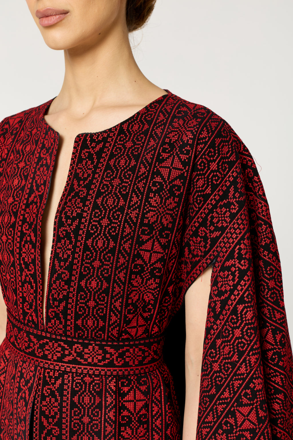 Red & Black Tatreez Cape – Light Edition