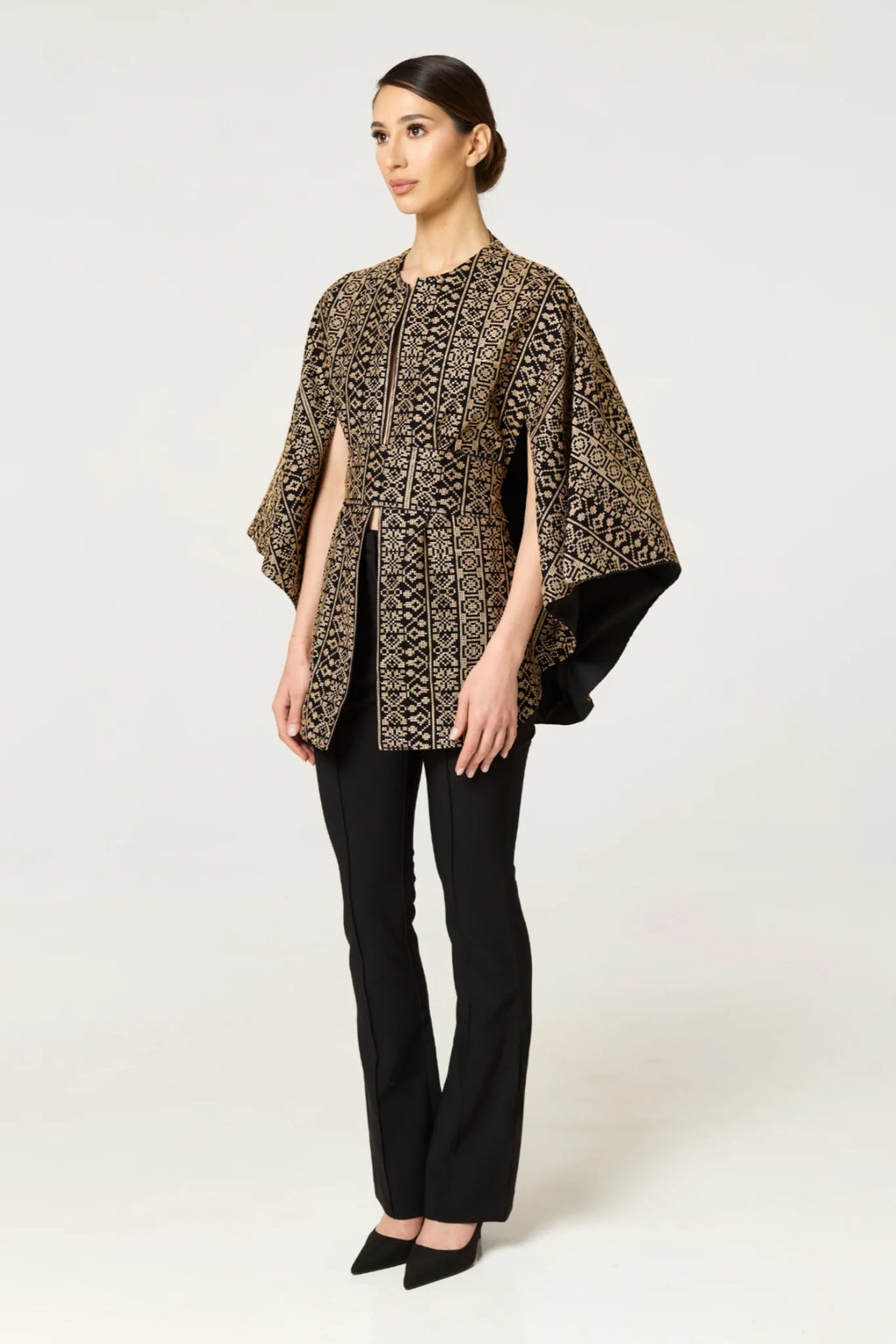 Tarab Cape - Gold & Black