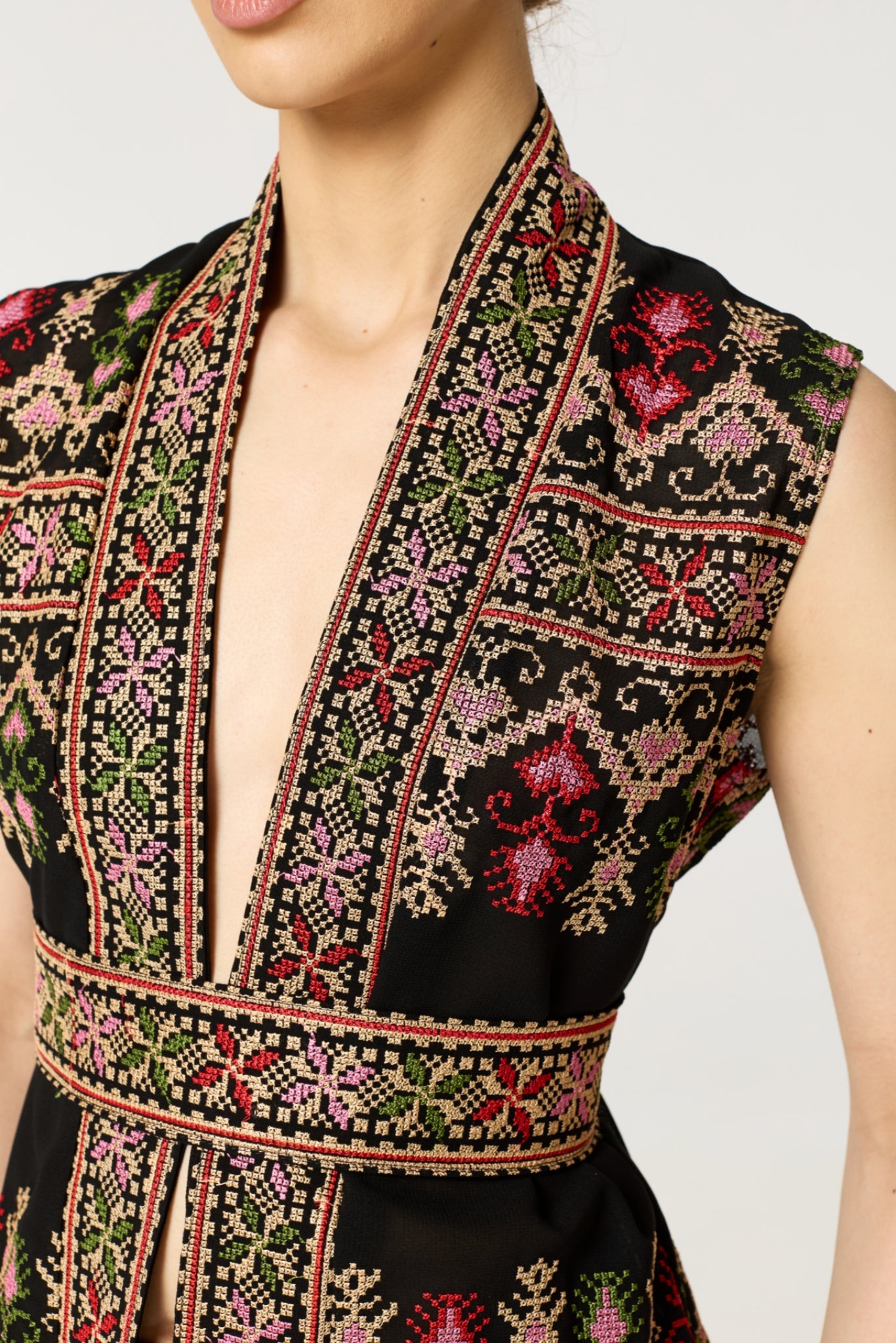 Black Tatreez Kaftan