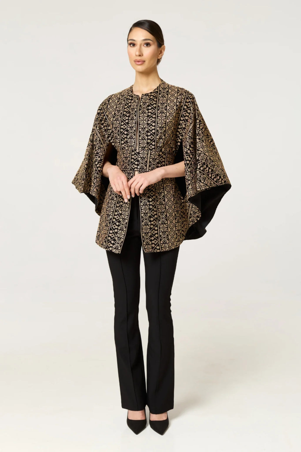 Tarab Cape - Gold & Black