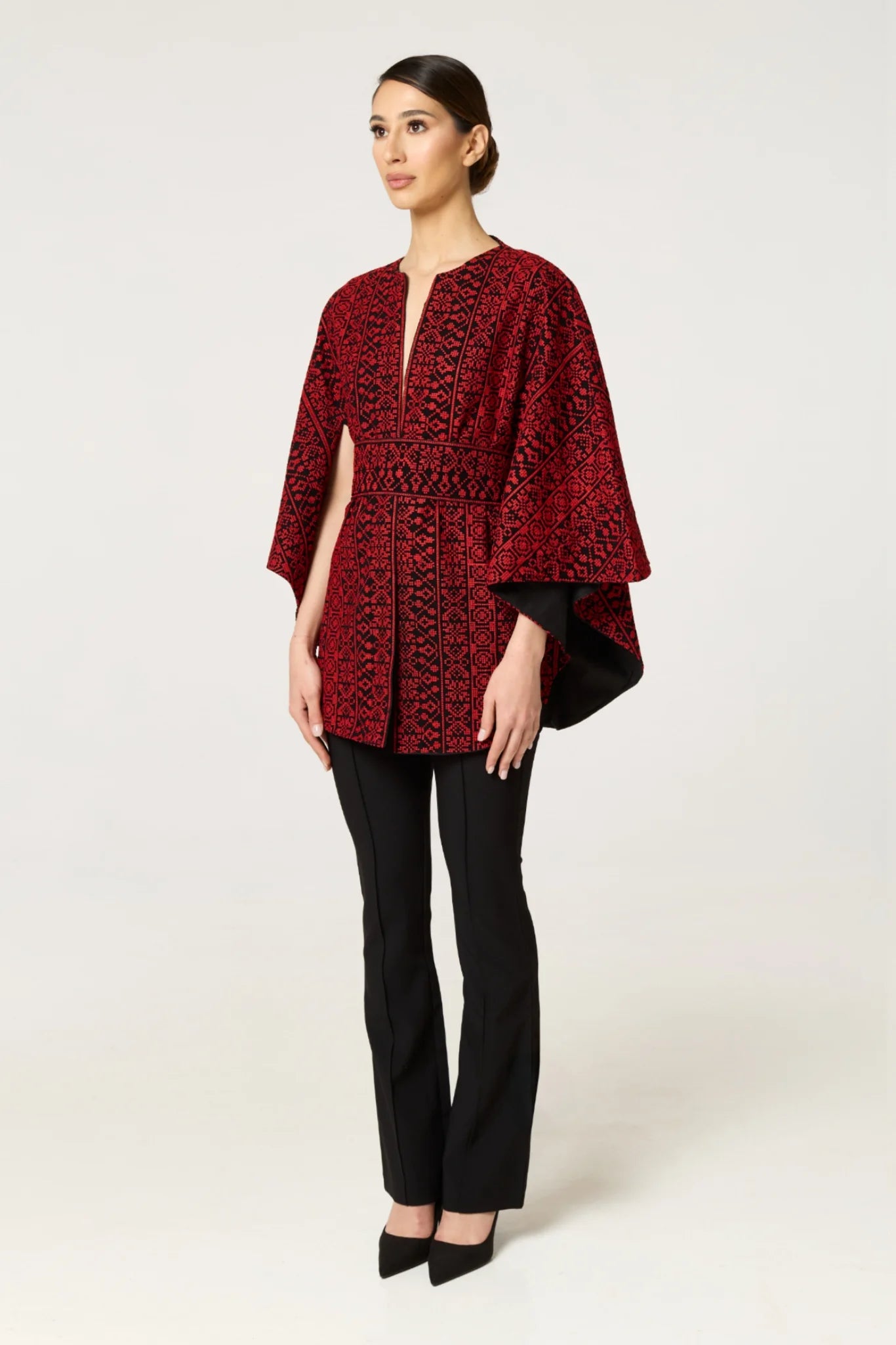 Tarab Cape - Red & Black
